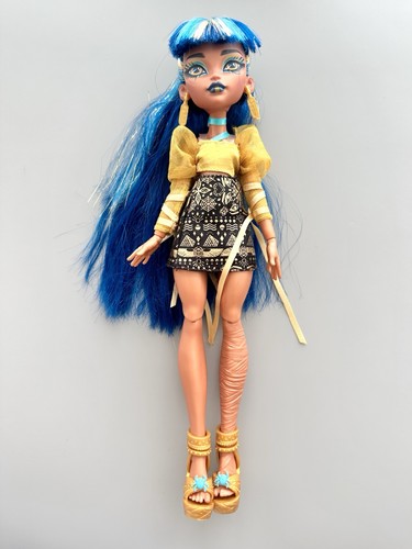 Monster high doll - high, cleo