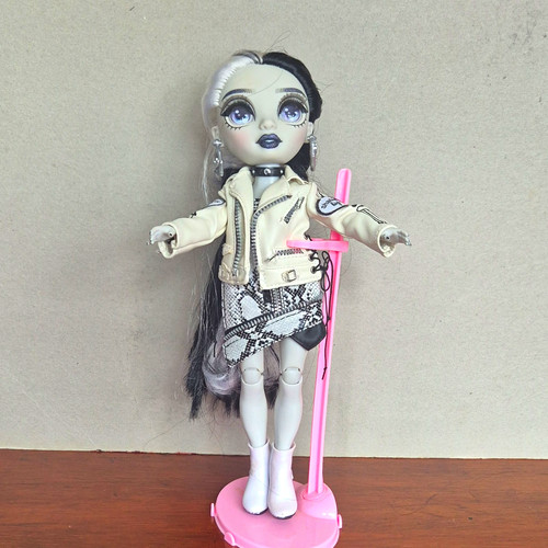 Rainbow high shadow doll - rainbow,