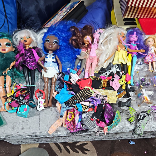 Mixed doll bundle - mixed,