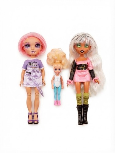 Lot dolls rainbow high - of,